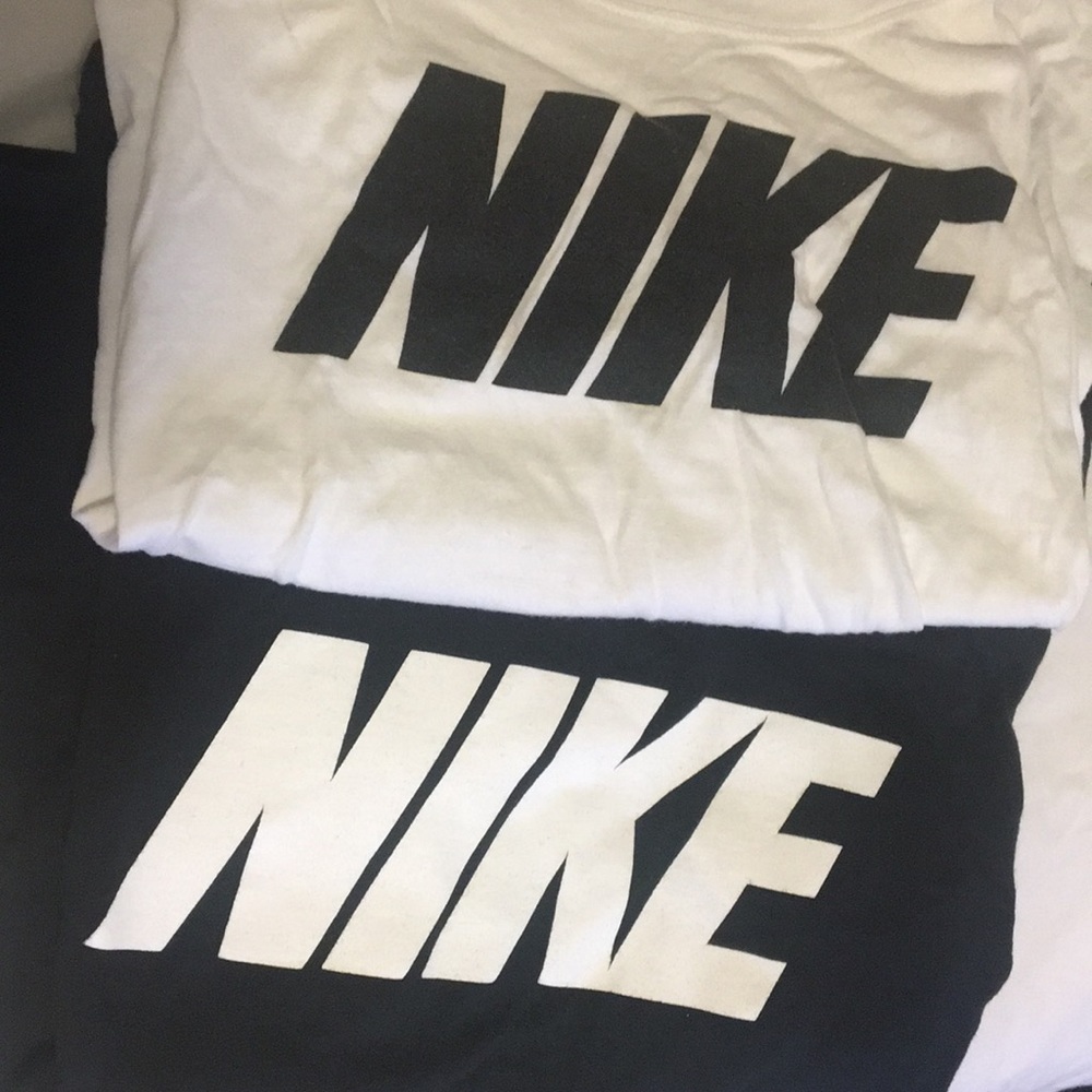 2 Nike short sleeve tees